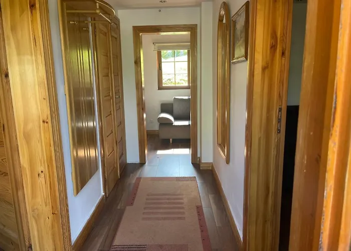 Chybotek. * Przesieka